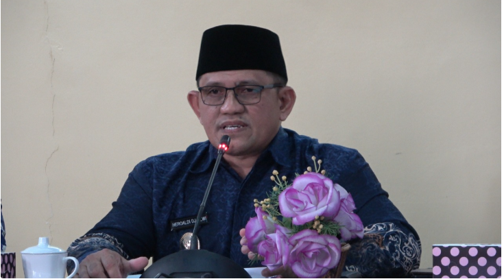 RAPAT PERSIAPAN PERCEPATAN PEMBANGUNAN DAERAH DIGELAR DI KABUPATEN SAMBAS