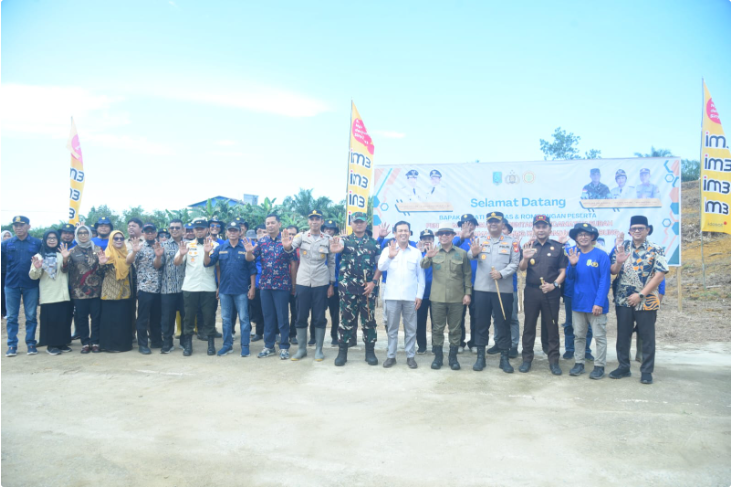 Bupati Sambas Pimpin Langsung Penanaman Jagung Serentak di Kecamatan Subah