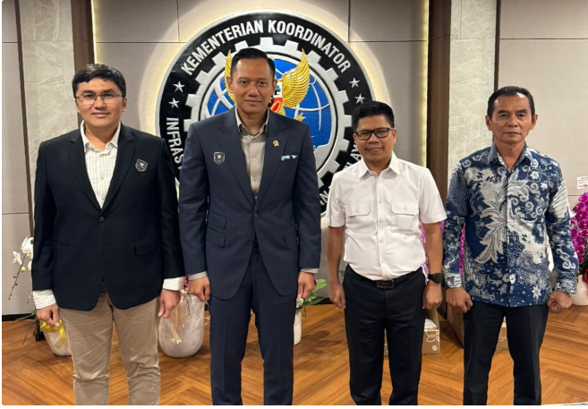 Bupati Sambas Temui Menko AHY Bahas Percepatan Pembangunan Infrastruktur