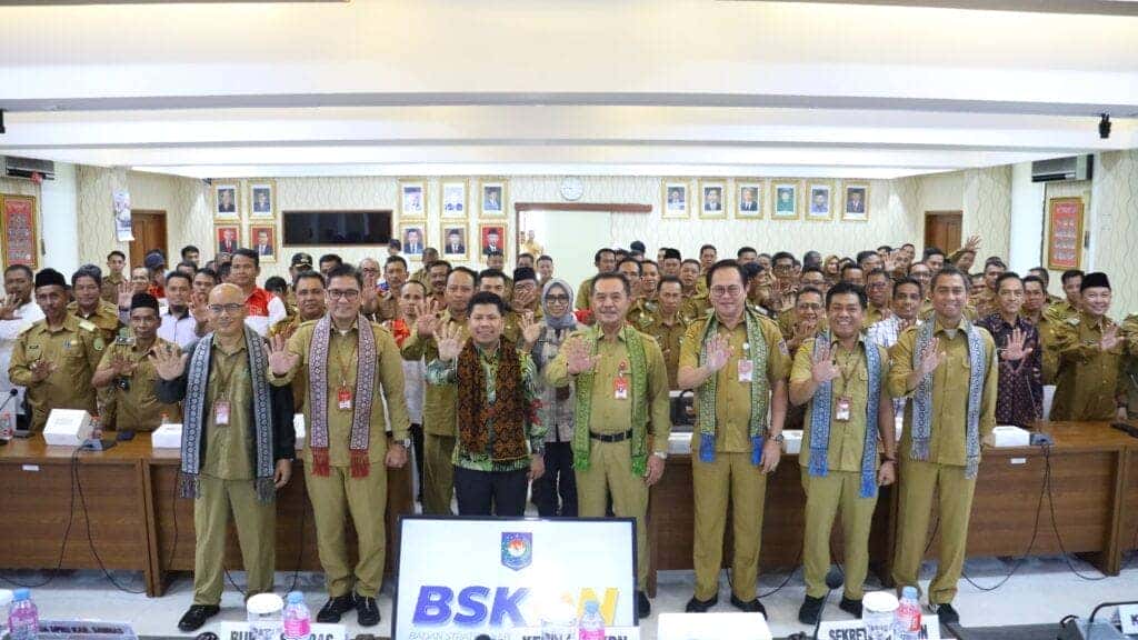 KEPALA BSKDN KEMENDAGRI TERIMA KUNJUNGAN BUPATI SATONO UNTUK SHARING KNOWLEDGE INOVASI