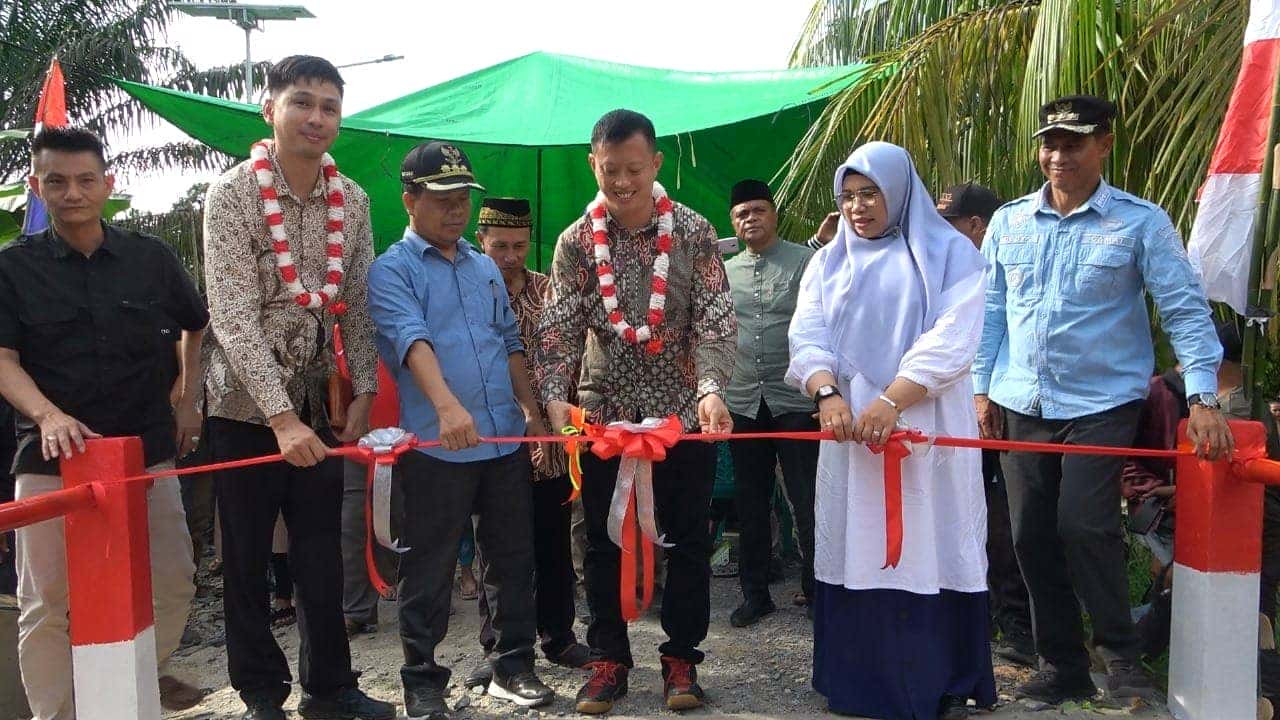 PERESMIAN JEMBATAN BERKEMAJUAN KE-55 DESA BUKIT SEGOLER