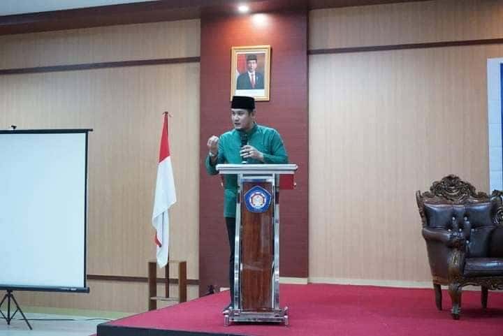 Wabup Rofi Menjadi Pembicara Seminar Sejarah Pemikiran, Gerakan, dan Perjuangan Maharaja Imam Sambas HM Basiuni Imran