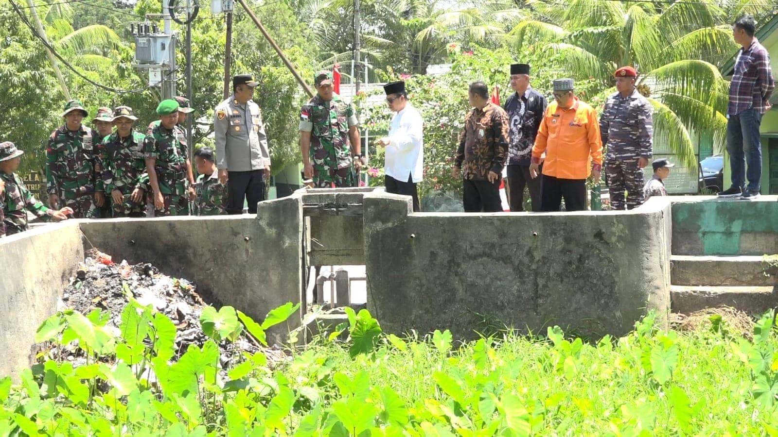 BUKA KARYA BAKTI SATKOWIL KODIM 1208 2024, BUPATI SATONO APRESIASI KOLABORASI DAN SINERGI BERSAMA TNI
