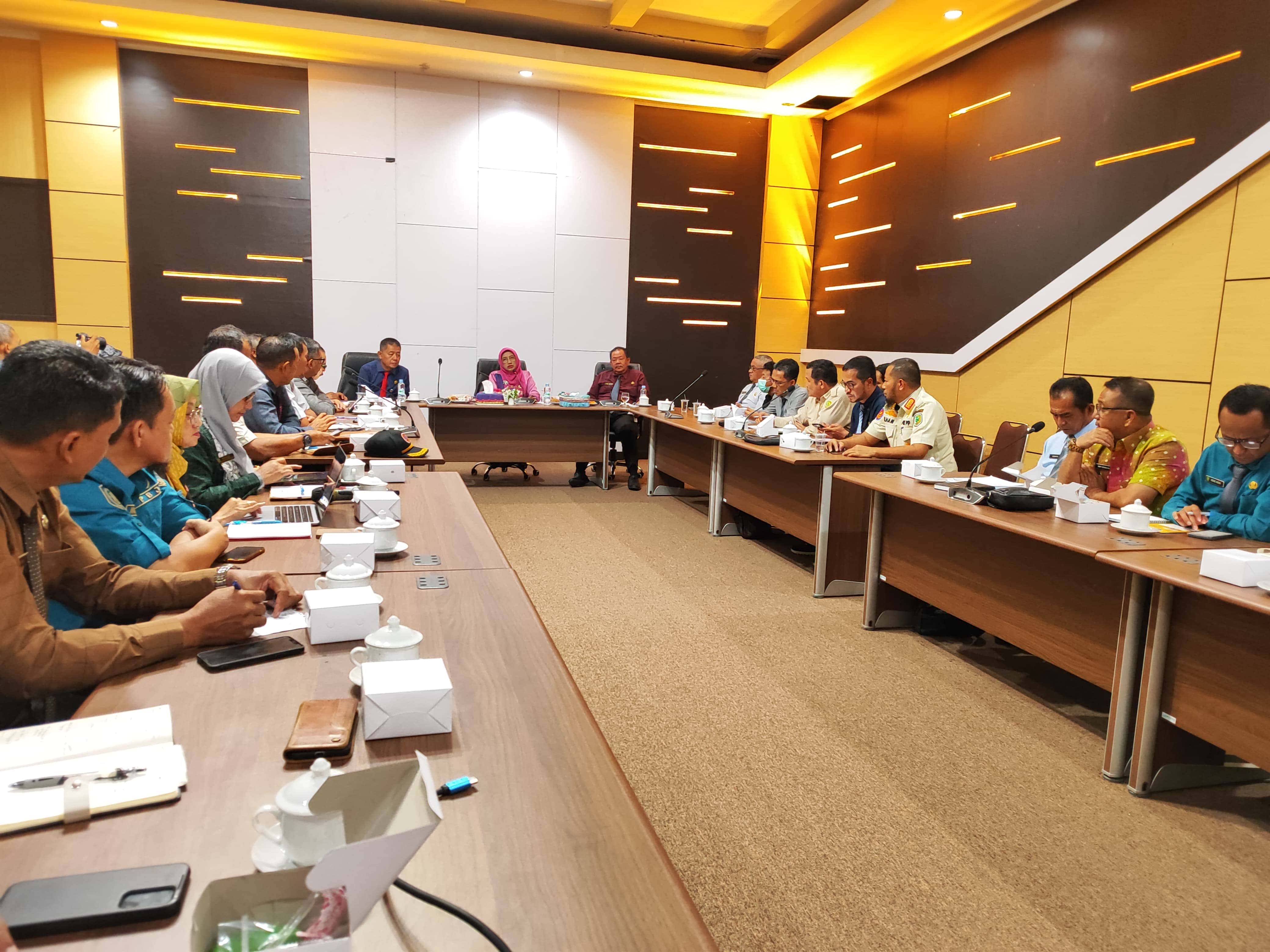 Silaturahmi Perdana Pjs Bupati Sambas Bersama Pimpinan Perangkat Daerah