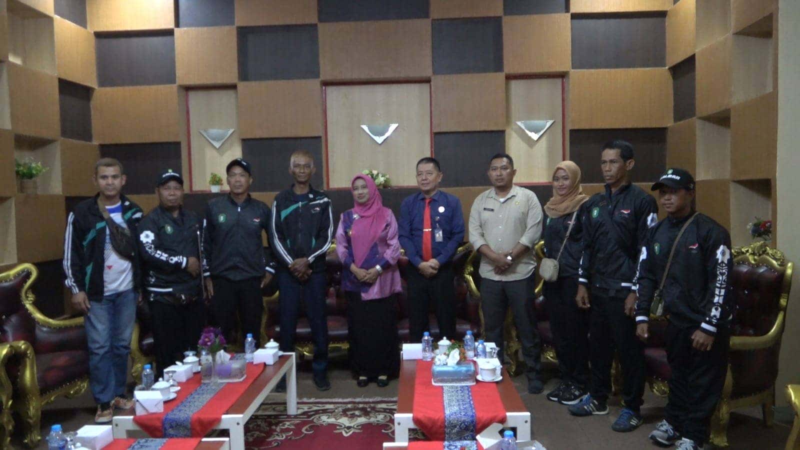 Pjs Bupati Sambas Lepas 6 Atlet NPC untuk Berlaga di Peparnas XVII 2024