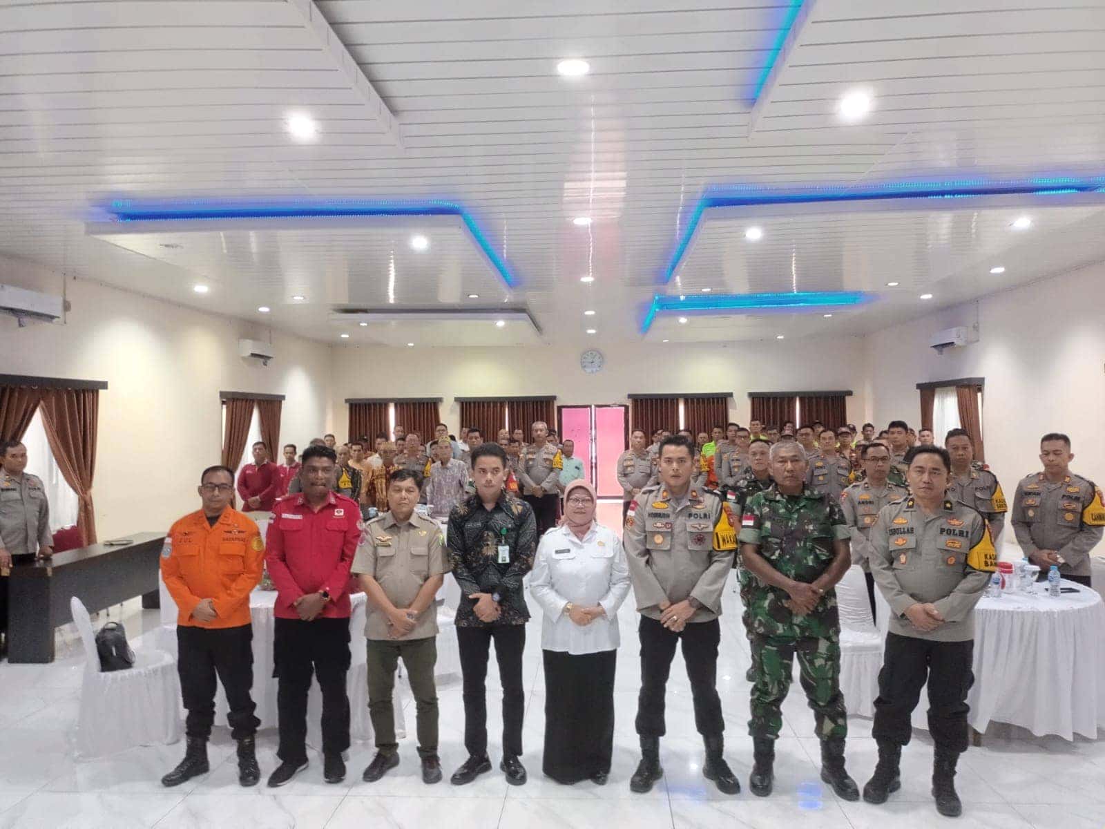 Asisten I Setda Sambas Hadiri Tatap Muka di Polres Sambas Bahas Penanggulangan Bencana dan Karhutla