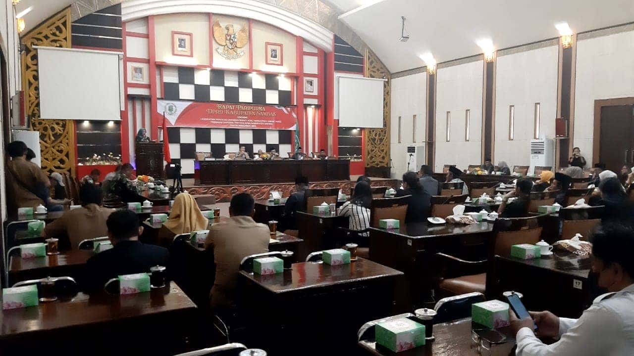 Jawaban Bupati Sambas Bahas APBD 2025