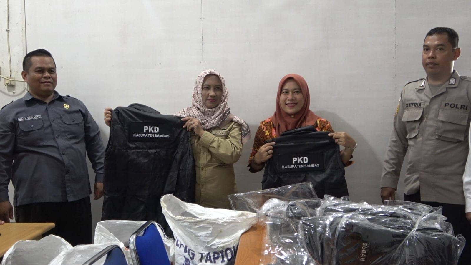 Pjs Bupati Sambas Tinjau Kesiapan Bawaslu Jelang Pilkada 2024