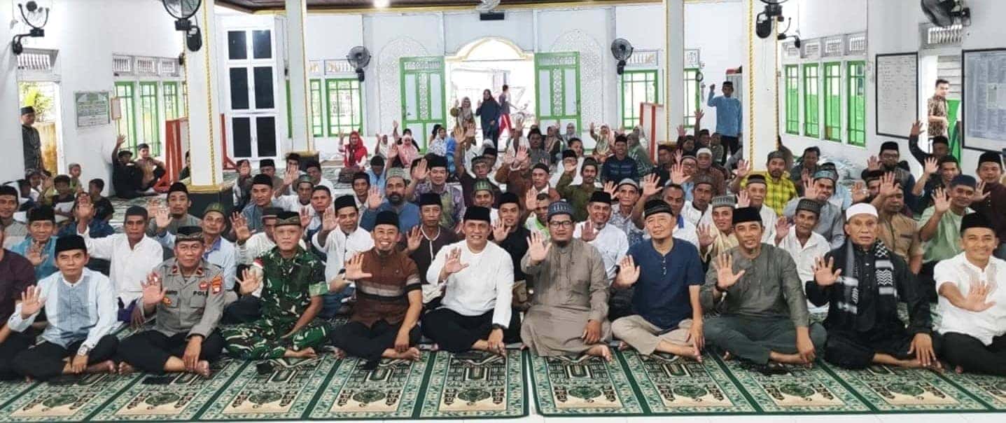 Pemkab Sambas Lanjutkan Safari Ramadan, Wabup Heroaldi Kunjungi Desa Jirak