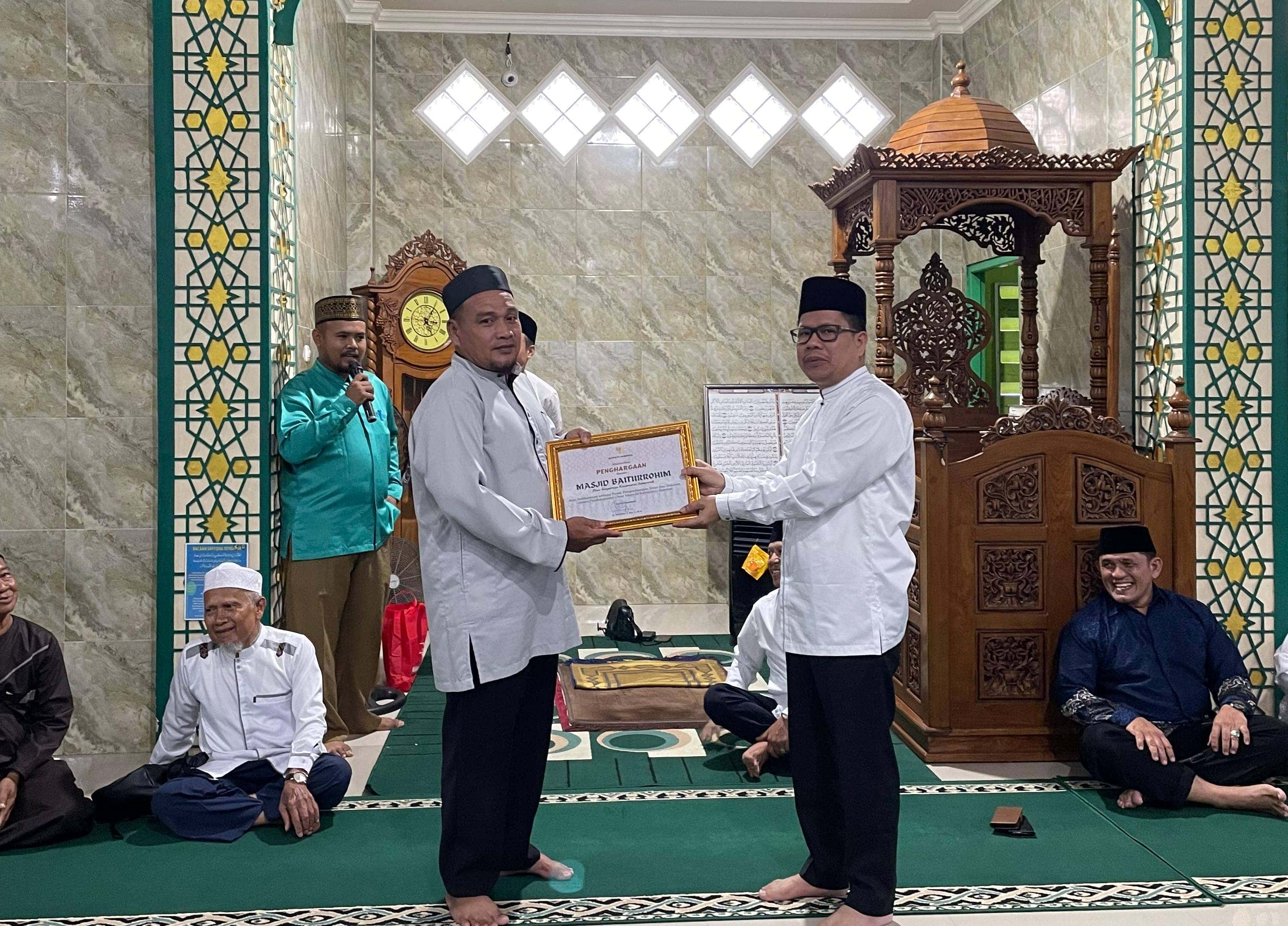 SAFARI KE SINGARAYA, WABUP HERO INGIN IBADAH YANG KITA JALANI ISTIQOMAH
