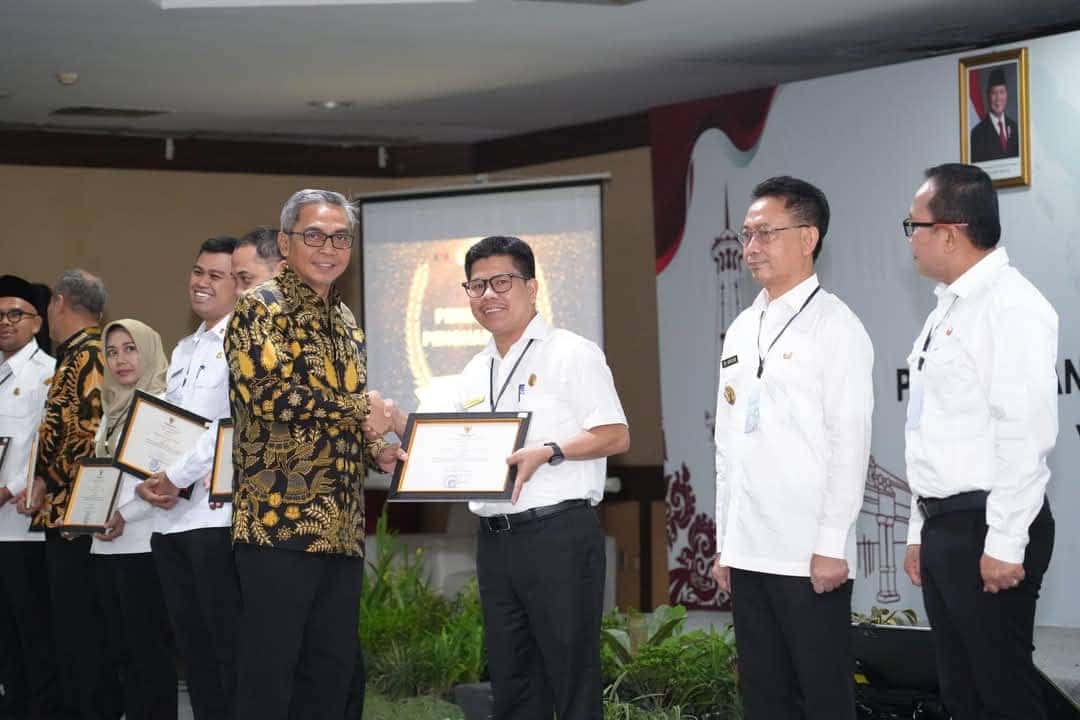 Pemerintah Kabupaten Sambas Berhasil Mendapatan Peringkat Pertama Peraih Indikator Indeks Pencegahan Korupsi Daerah (IPKD) Monitoring Center For Prevention (MCP) Tahun 2024