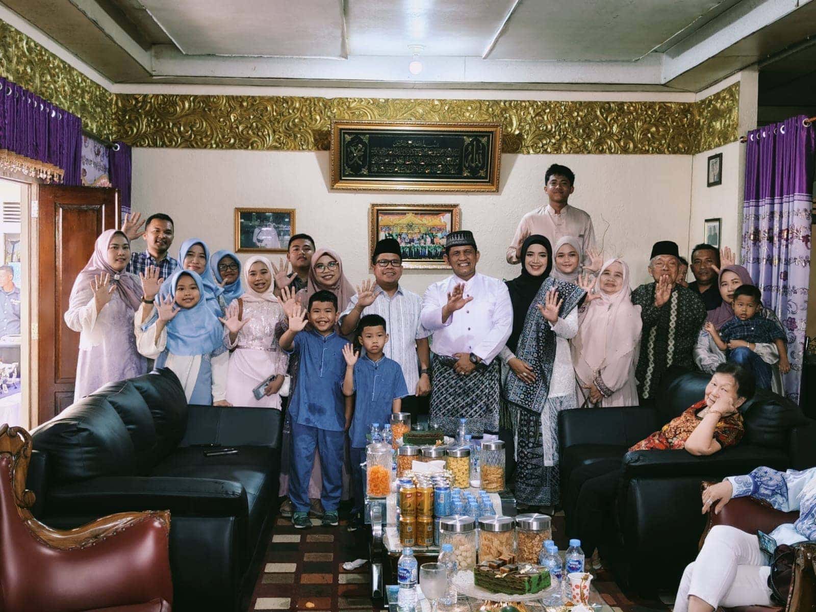 HARI KE 3 IDULFITRI, WABUP HEROALDI GELAR OPEN HOUSE DI RUMAH KEDIAMAN PRIBADI