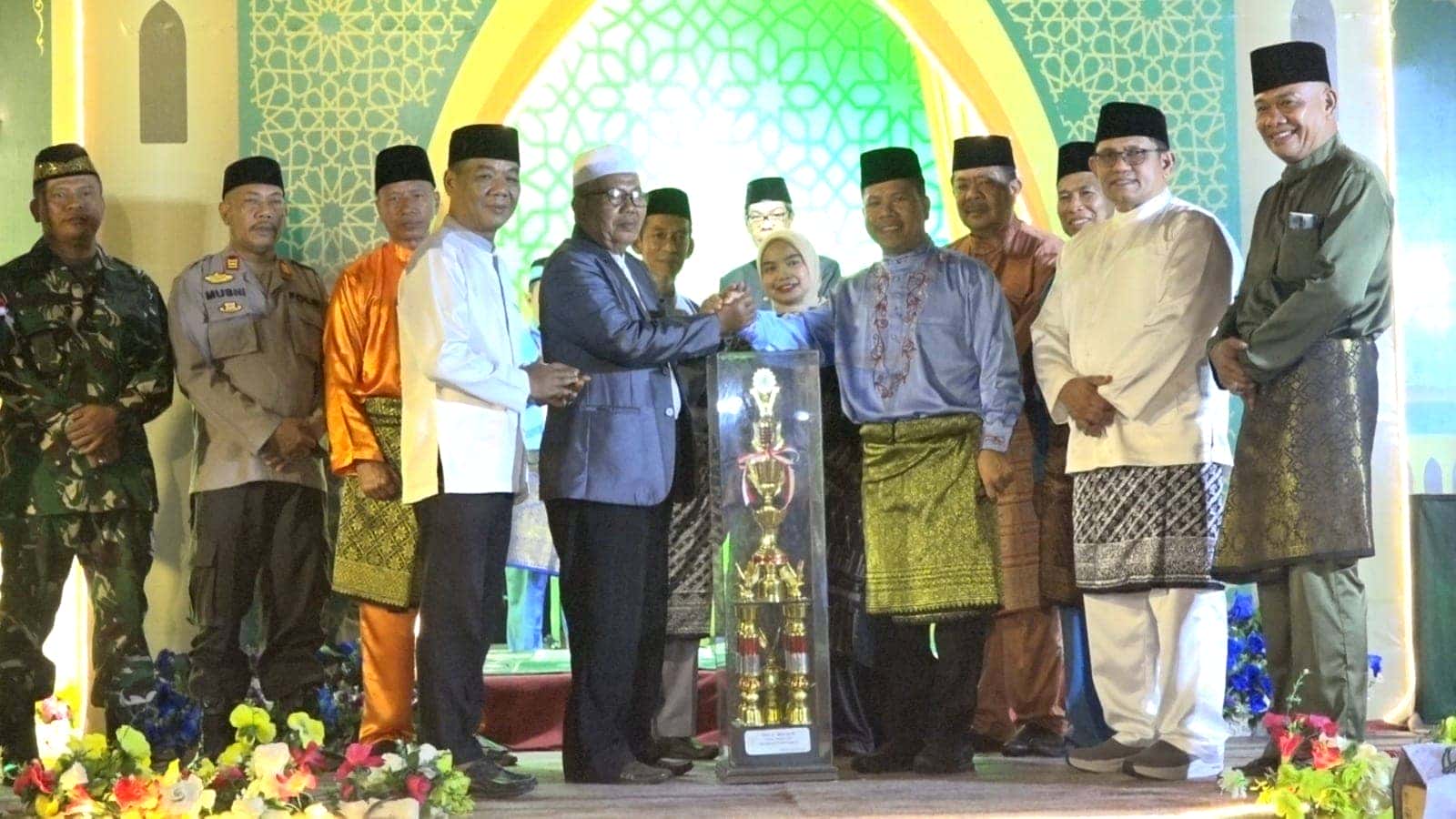 HADIRI PENUTUPAN MTQ KE 32 PEMANGKAT, BUPATI SATONO APRESIASI KESUKSESAN ACARA