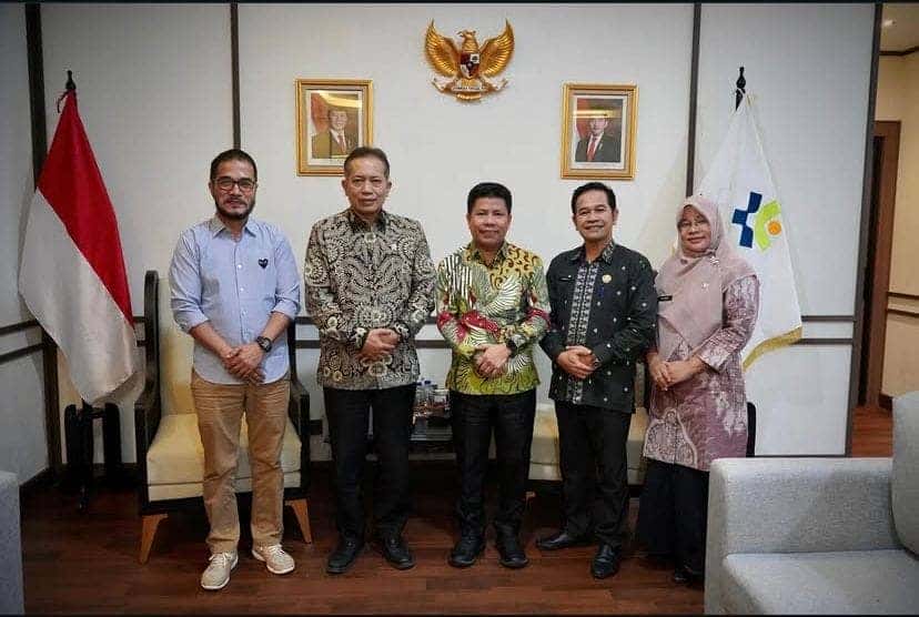 PERKUAT SINERGI PUSAT DAN DAERAH, BUPATI SATONO SAMBANGI WAMENKOP FERRY JULIANTONO