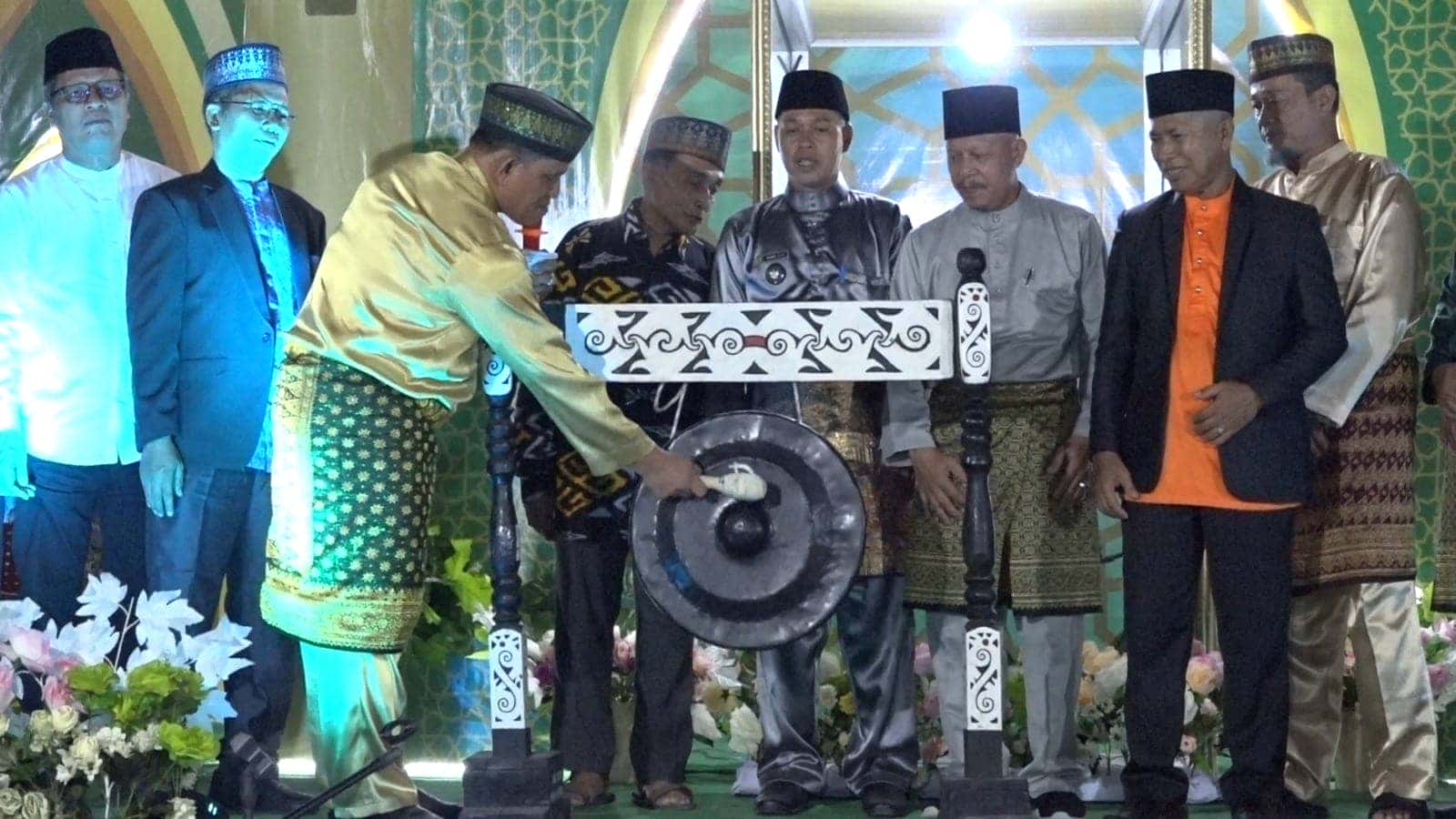 WABUP HEROALDI INGIN MTQ SEMPARUK DAPAT LAHIRKAN KAFILAH TERBAIK UNTUK HARUMKAN KABUPATEN SAMBAS