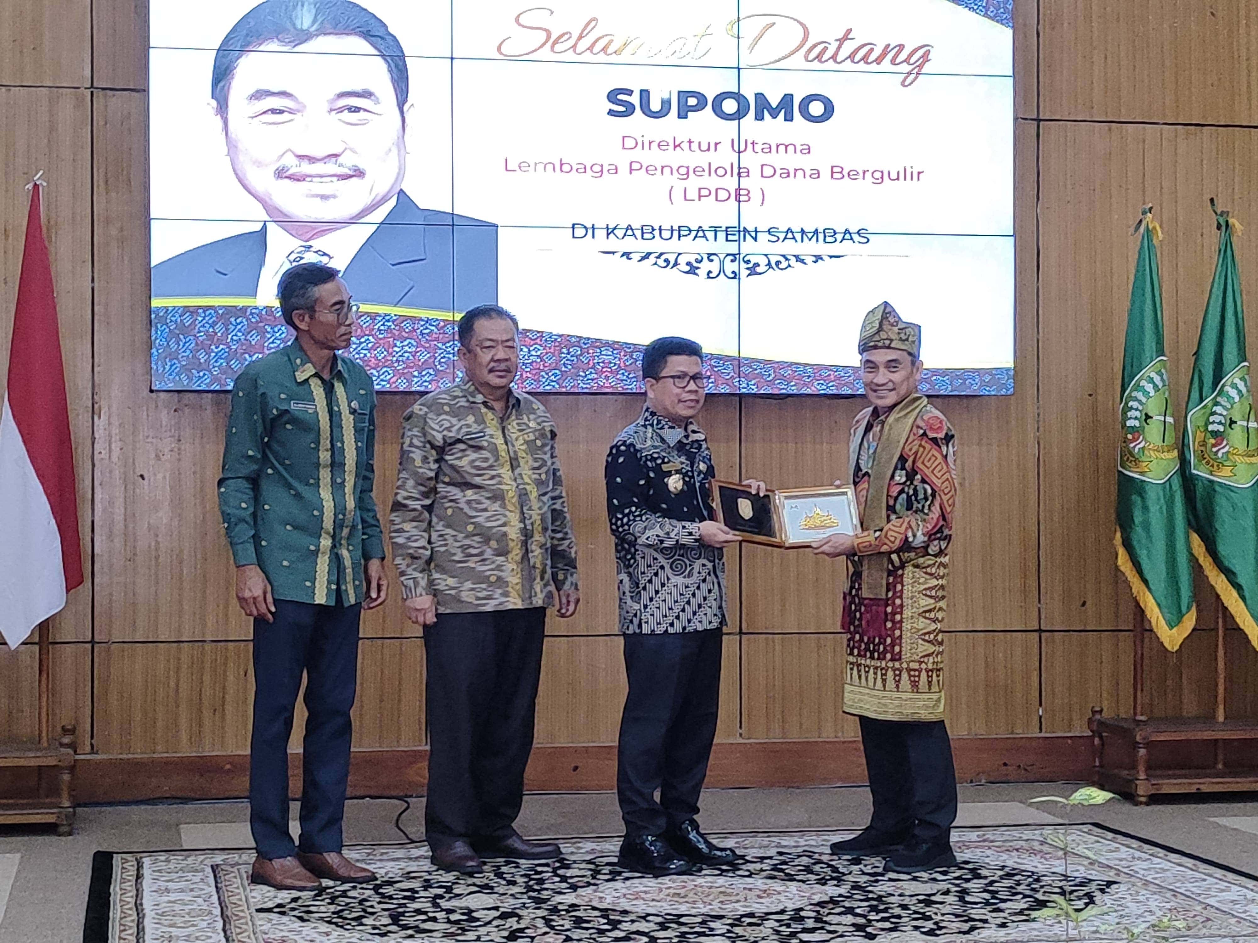 Luncurkan Koperasi Merah Putih, Sambas Siap Jadi Pelopor Ekspor Pangan dari Perbatasan