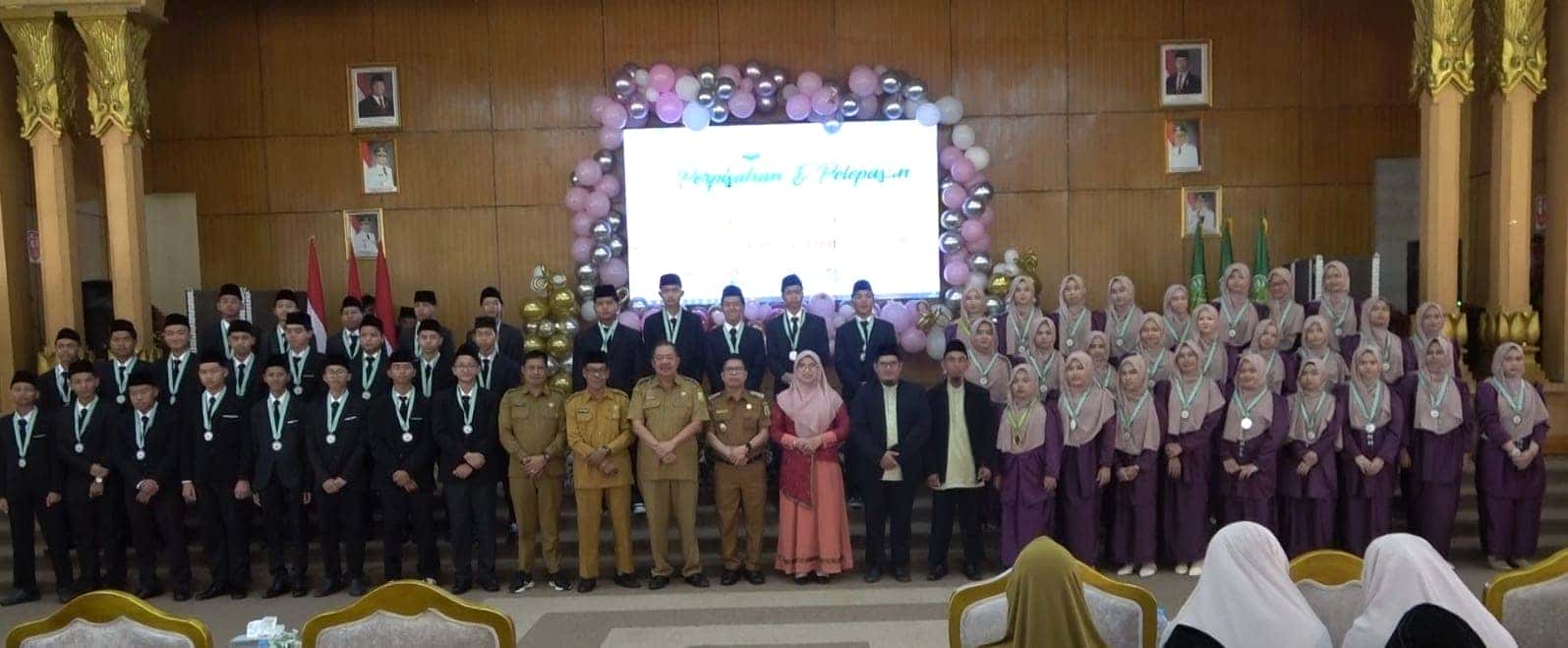 YUNISA BERHARAP RUMAH BINA DA’I INDONESIA KABUPATEN SAMBAS MENMBERIKAN KONTRIBUSI BAGI SAMBAS BERKAH BERKEMAJUAN