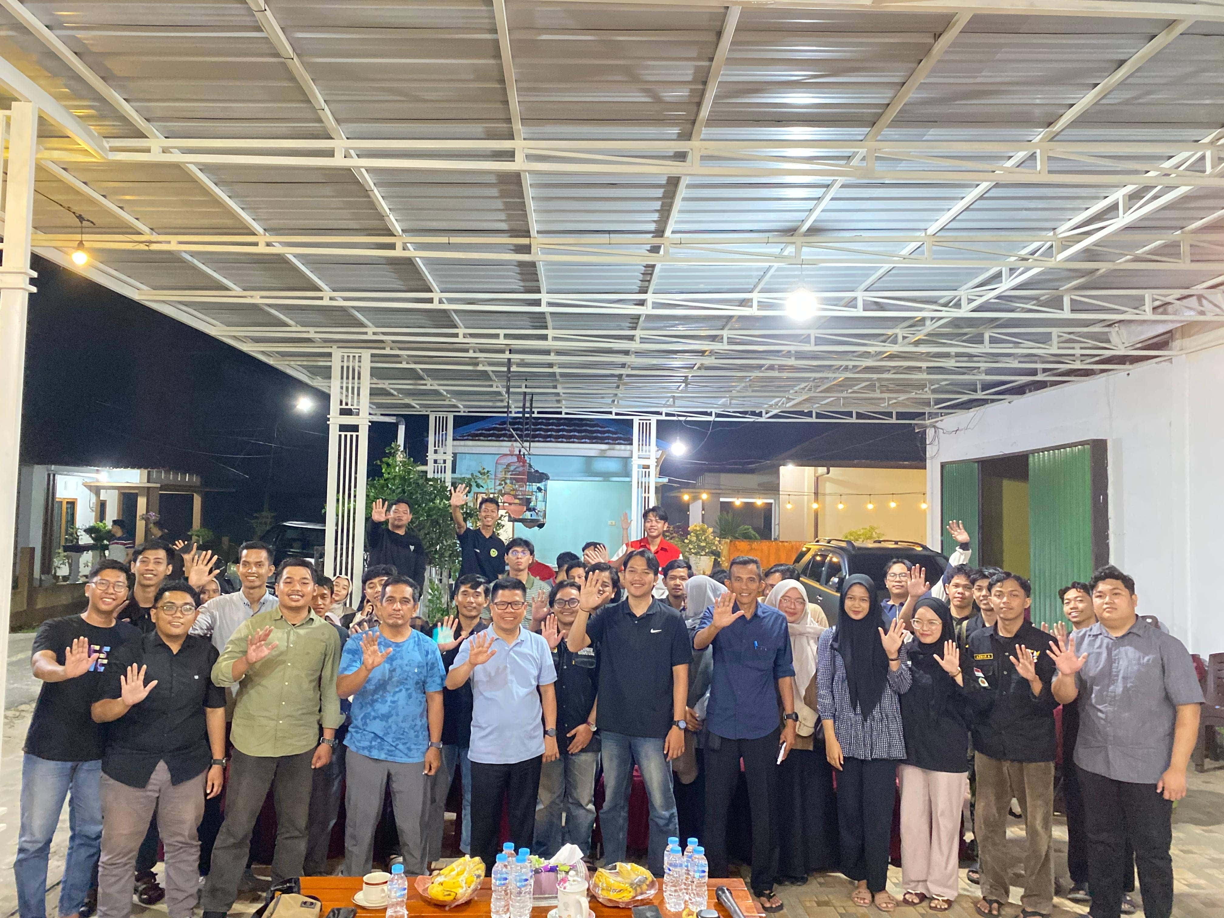 Bupati Sambas Gelar Diskusi Terbuka Bersama Mahasiswa: Menyaring Aspirasi dan Gagasan Konstruktif untuk Masa Depan Sambas