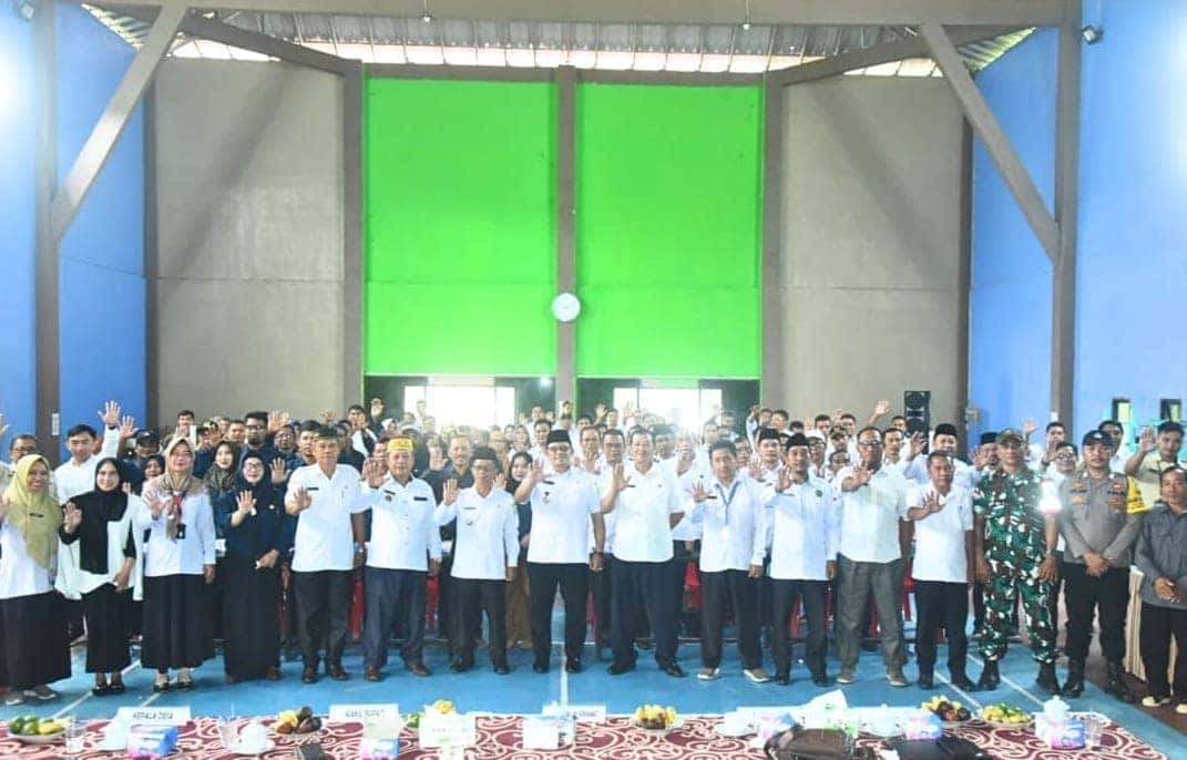 Menuju Sambas Berkah Berkemajuan, Wabup Heroaldi Buka Rakor Pembangunan Desa 2026