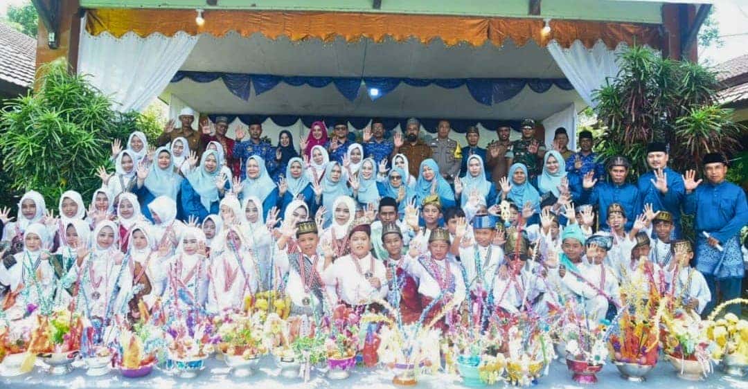 Wakil Bupati Sambas Hadiri Khataman Quran dan Pelepasan Siswa SDN 03 Jirak