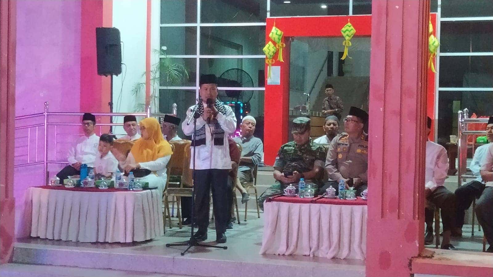 Bupati Sambas Satono Lepas Dan Ikuti Pawai Takbir Idul Fitri 1444 H