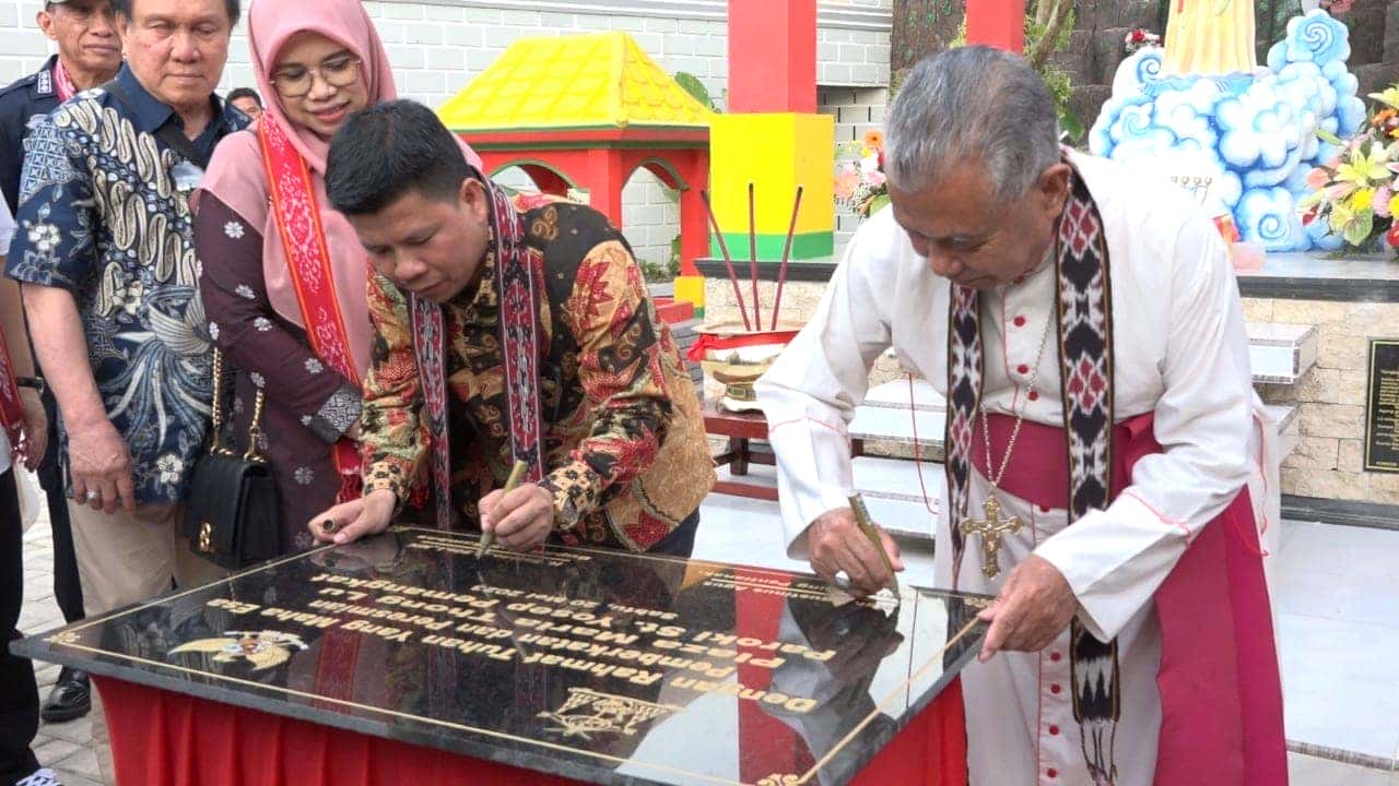 Bupati Sambas Resmikan Plaza Maria Thong Lu Dan Peletakan Batu Pertama Paroki St Yosef