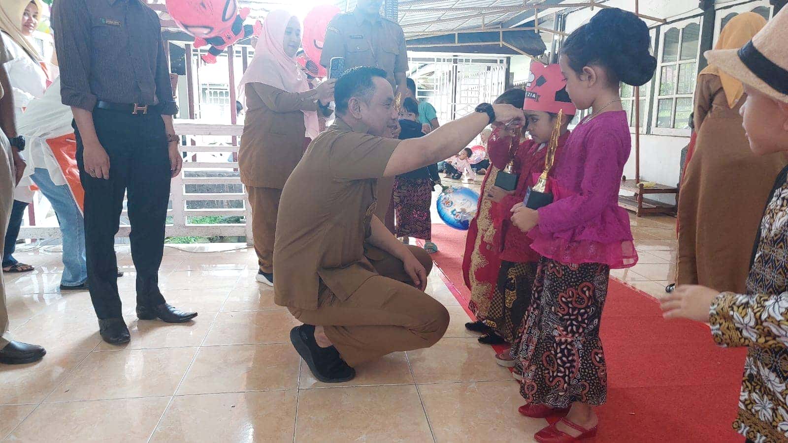 Wakil Bupati Fahrur Rofi Apresiasi Parenting Class TK Pembina Sambas