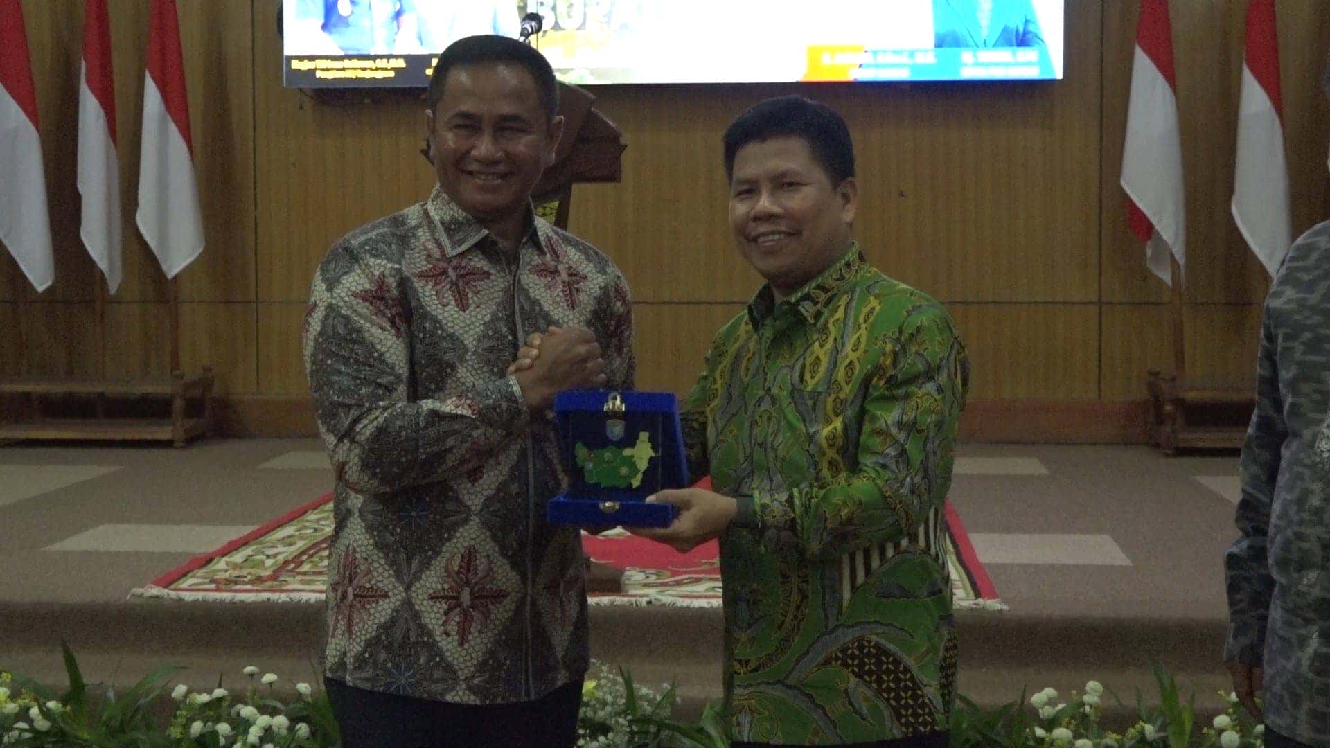 PEMDA GELAR RAMAH TAMAH, PANGDAM XII TANJUNGPURA HARAP SILATURAHMI DENGAN SAMBAS TERUS TERJALIN