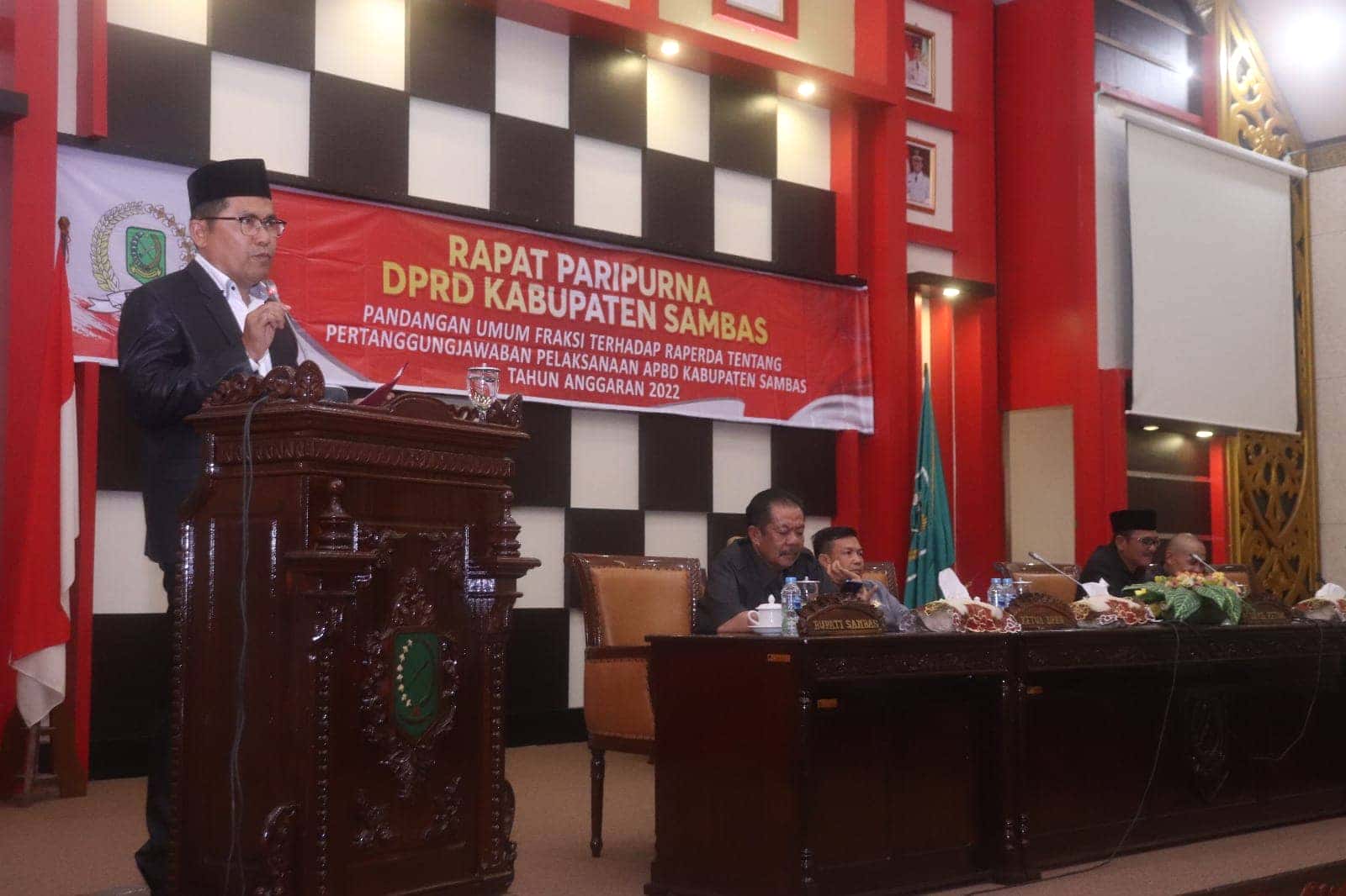Fraksi PDI P Minta Raperda Disajikan Konkrit dan Spesifik
