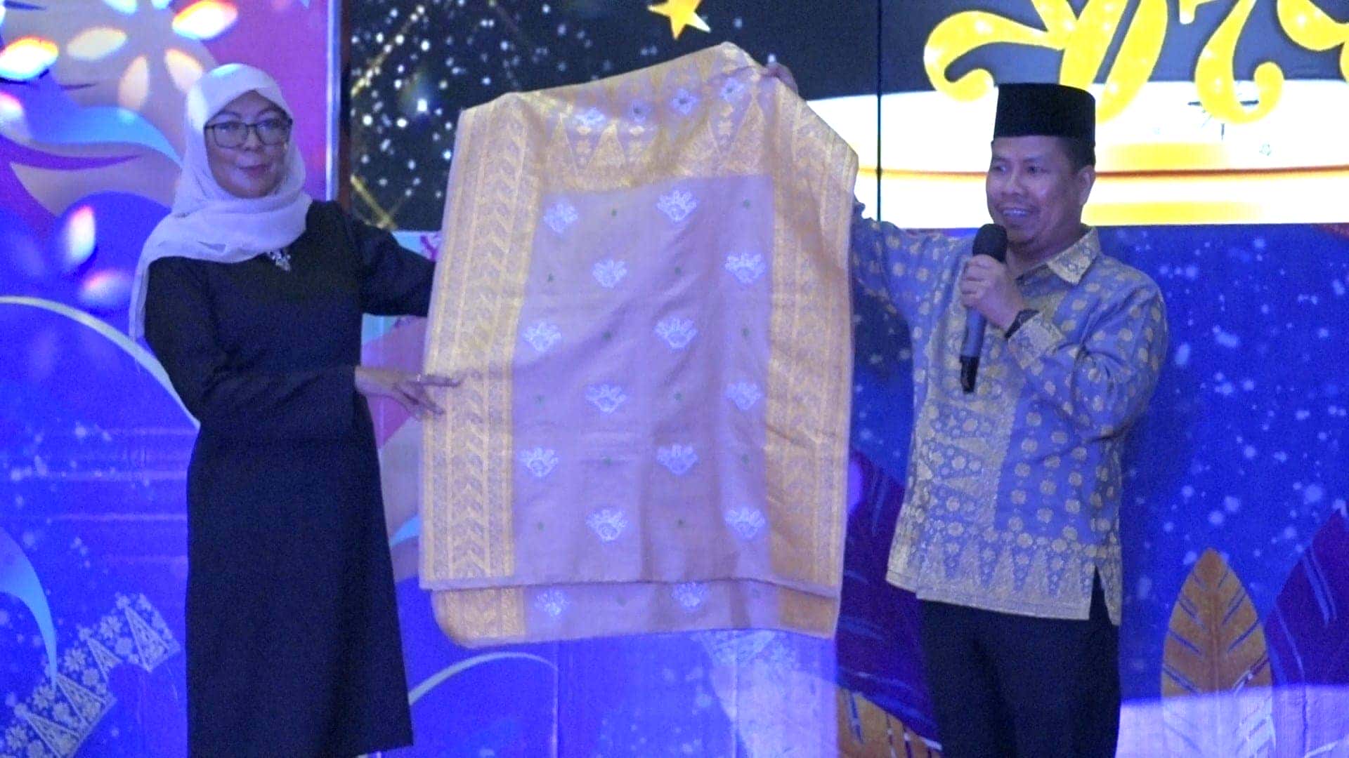 Lomba Tenun Warnai HUT Sambas, Bupati Satono Apresiasi Seluruh Stakeholder Pelaksana