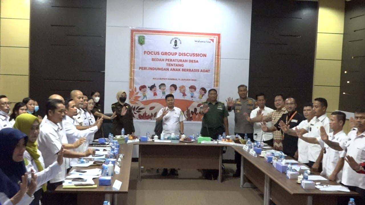 BUPATI SATONO BUKA FGD BEDAH PERATURAN DESA TENTANG PERLINDUNGAN ANAK BERBASIS ADAT