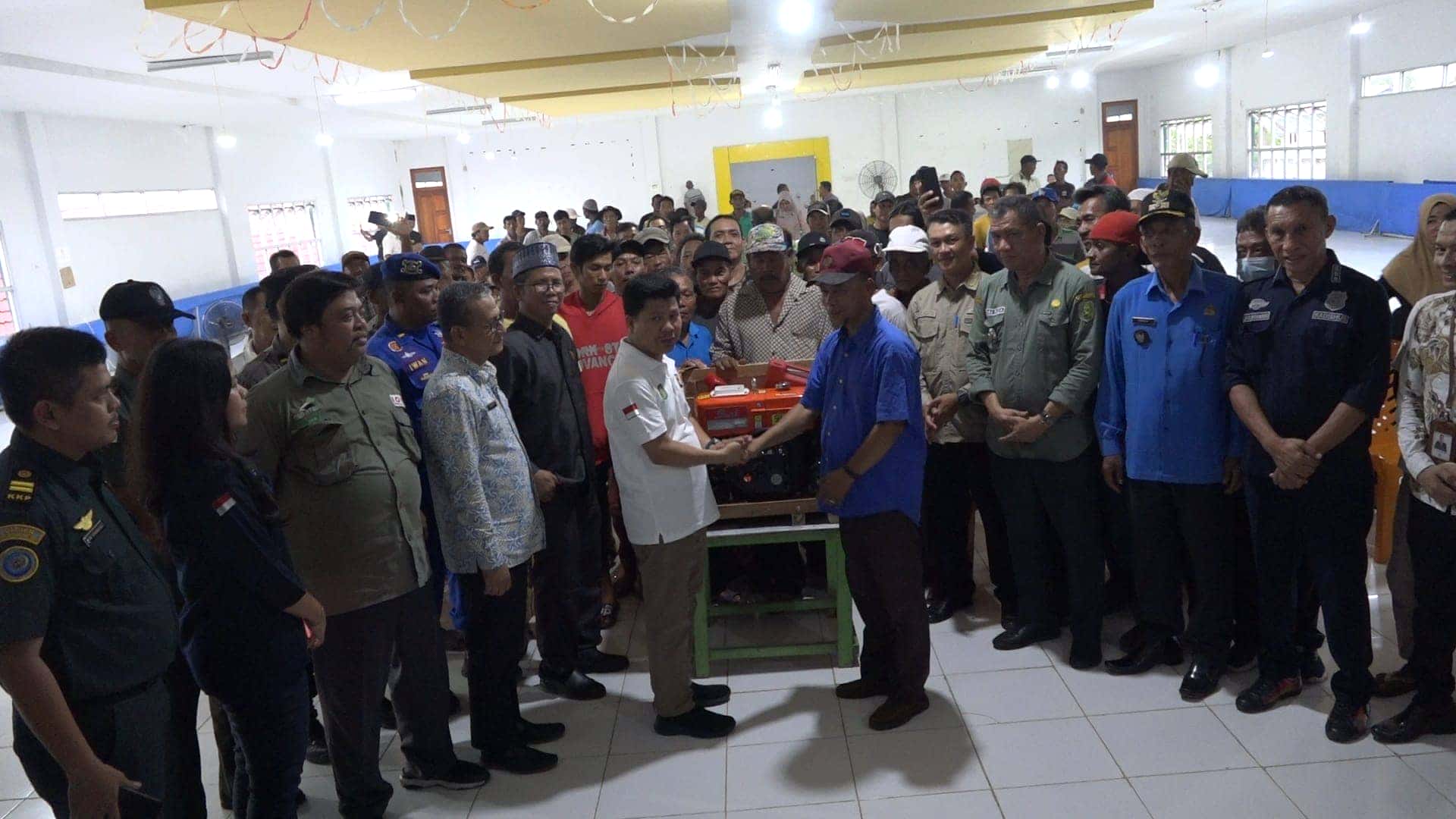 NELAYAN PEMANGKAT : TERIMA KASIH BUPATI SATONO, KAMI SUDAH PUNYA MESIN BARU