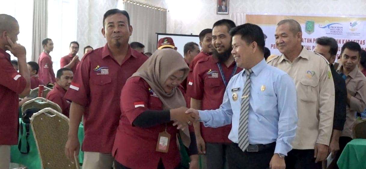 Buka Penguatan Kapasitas PKH, Bupati Satono Apresiasi Kerja Keras Pendamping PKH