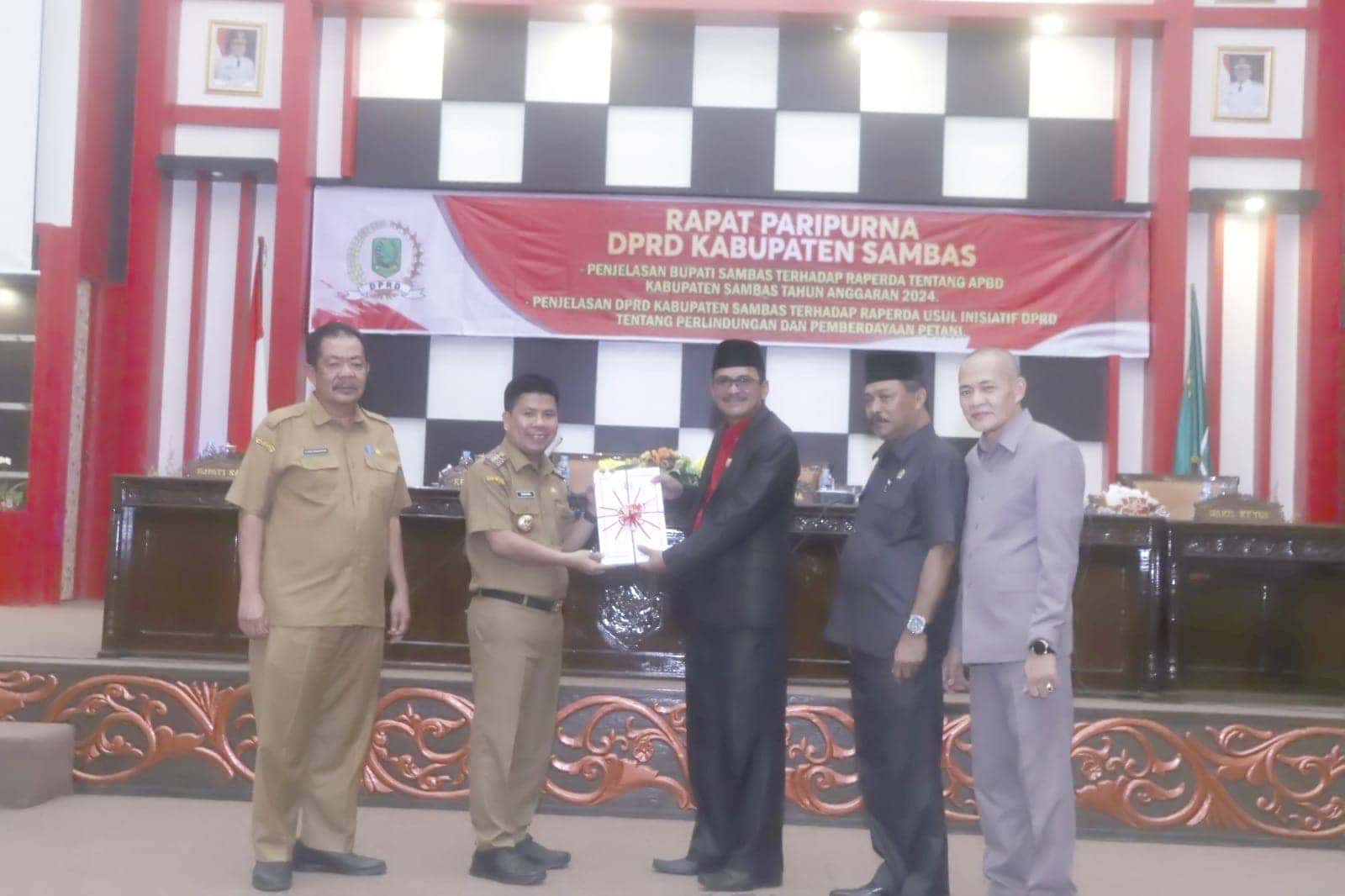 Bupati Sampaikan Nota Keuangan Penjelasan APBD 2024