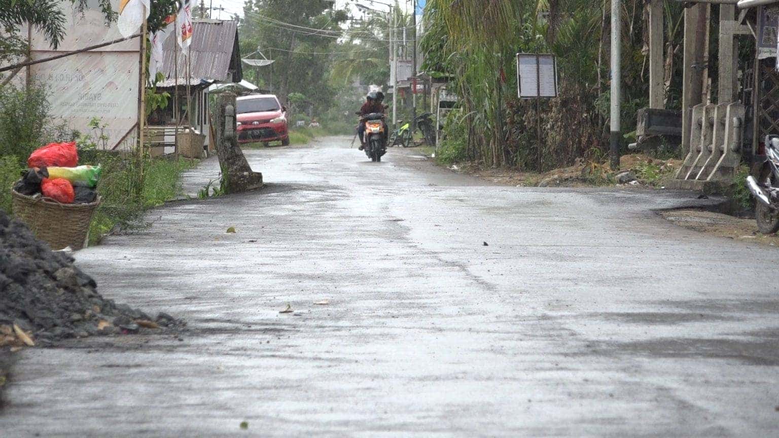 Warga Bersyukur Pemerintahan Bupati Satono Tingkatkan Jalan Desa Kartiasa
