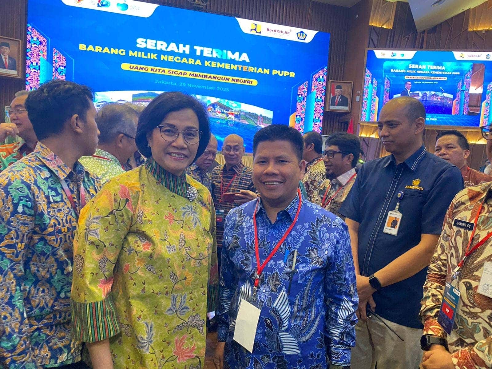 BUPATI SAMBAS SATONO HADIRI SERAH TERIMA BMN KEMENTERIAN PUPR DI JAKARTA