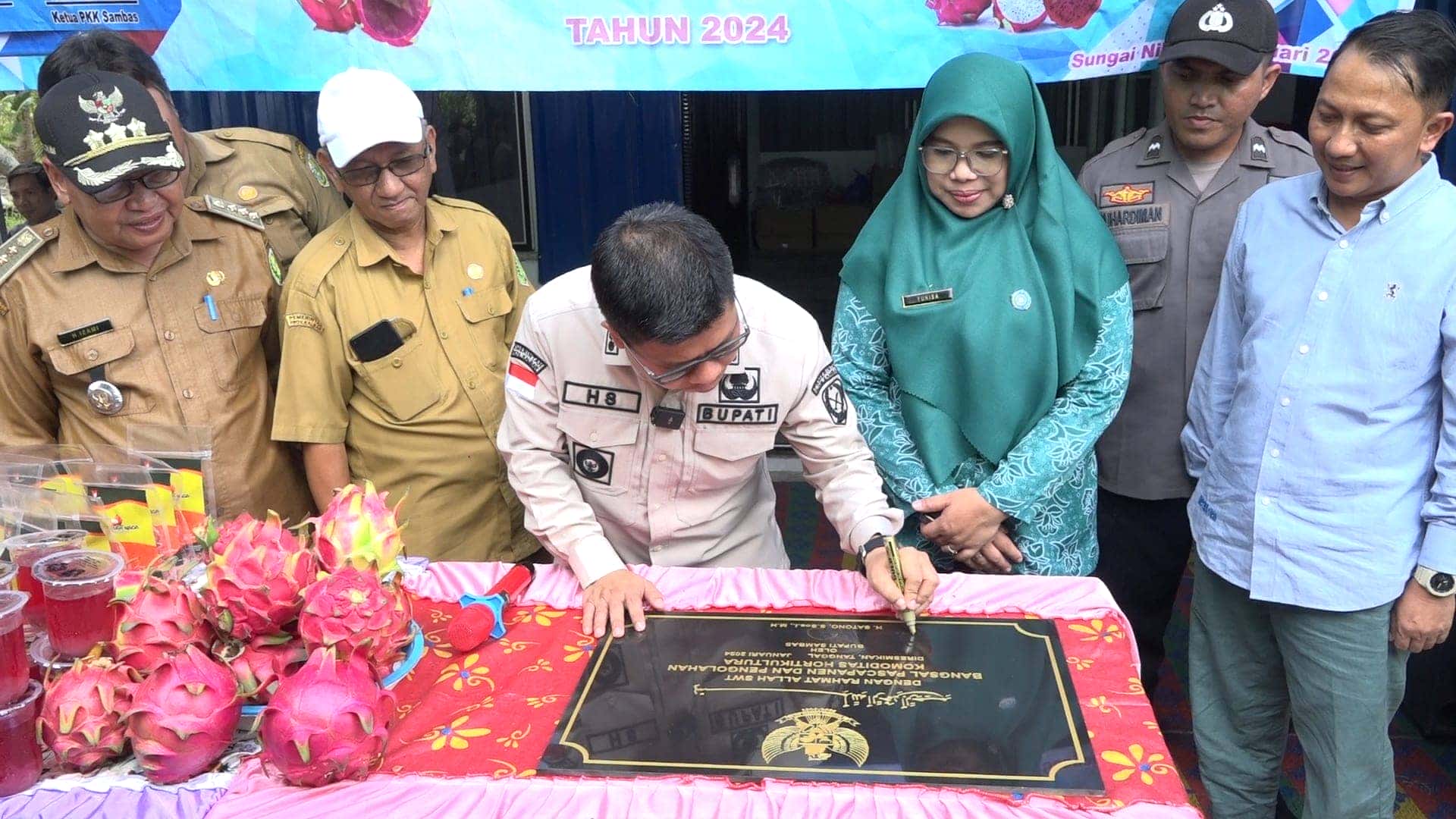 BUPATI SATONO : RESMIKAN BANGSAL PASCA PANEN DAN PENGOLAHAN KOMODITAS HORTIKULTURA DI NILAM SEBAGAI BENTUK DUKUNGAN PROGRAM OVOP