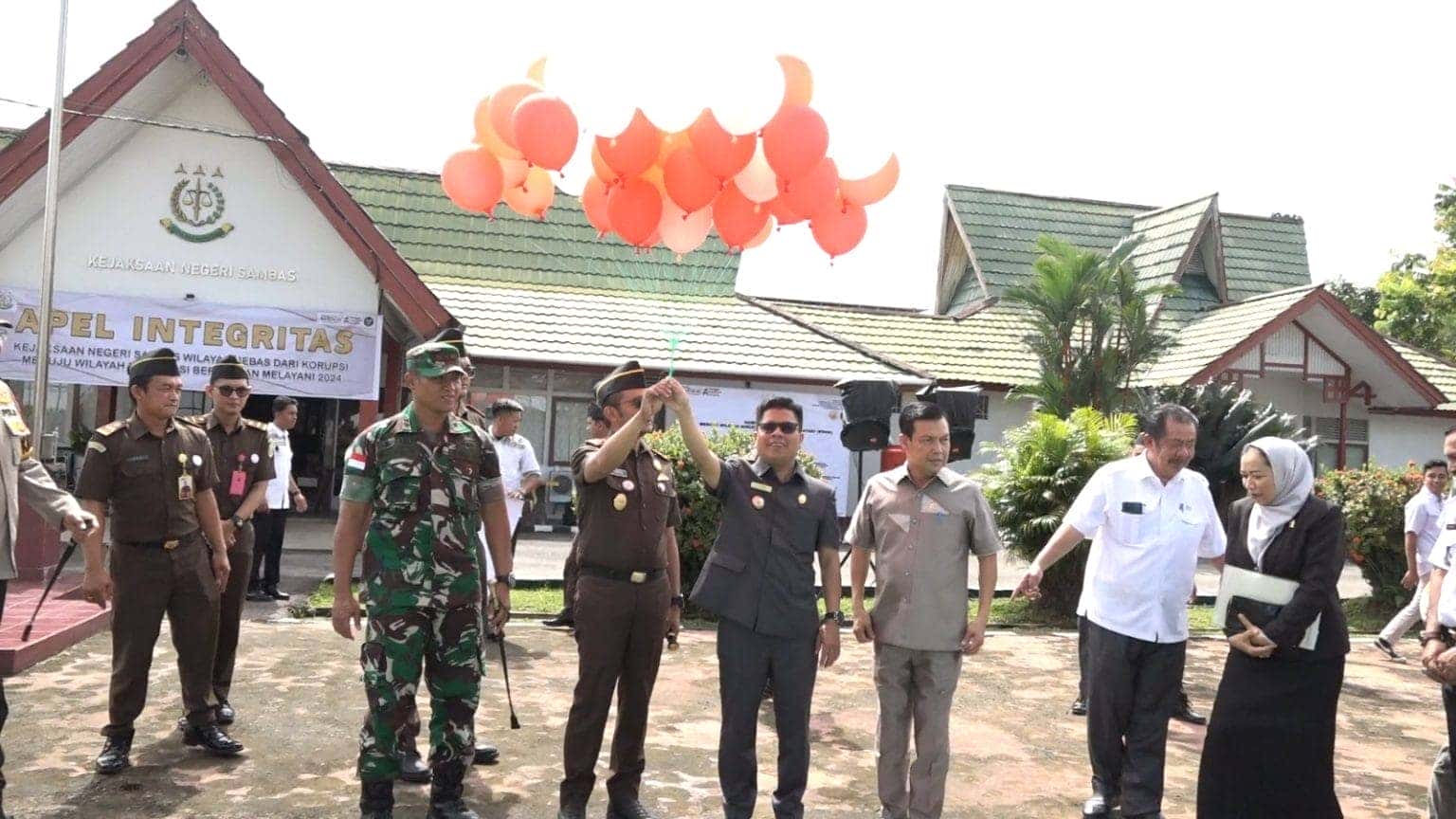 Bupati Satono hadiri pencanangan Zona Integritas menuju WBBM oleh Kejari Sambas