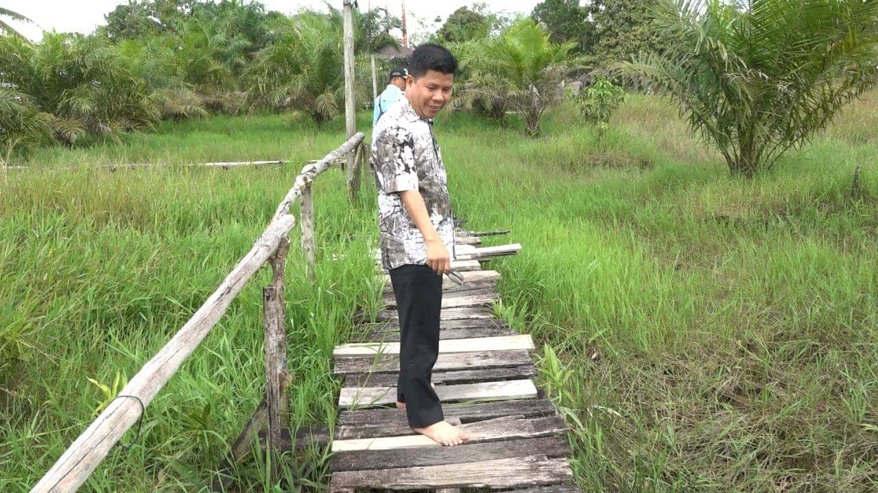 Bupati Sambas Tinjau Langsung Lokasi Rencana Pembangunan Jembatan 68 Meter Non APBD di Dusun Bantilan