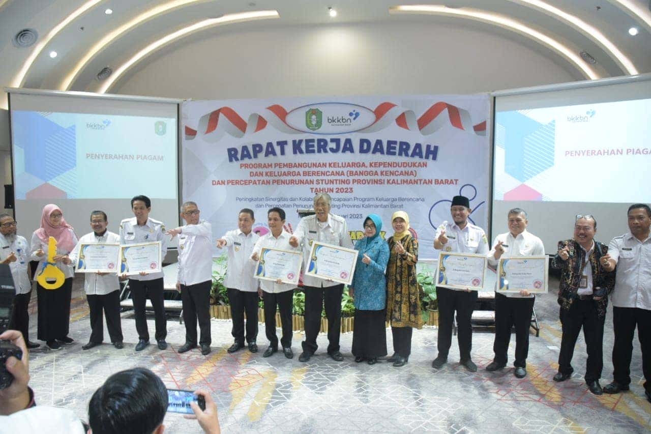 Kabupaten Sambas Raih Penghargaan Atas Keberhasilan Penurunan Stunting