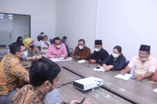 Maksimalkan Raperda PBG dan Penerapan Retribusi PBG, DPRD Sambas Kunjungi DPMPTSP Kuburaya
