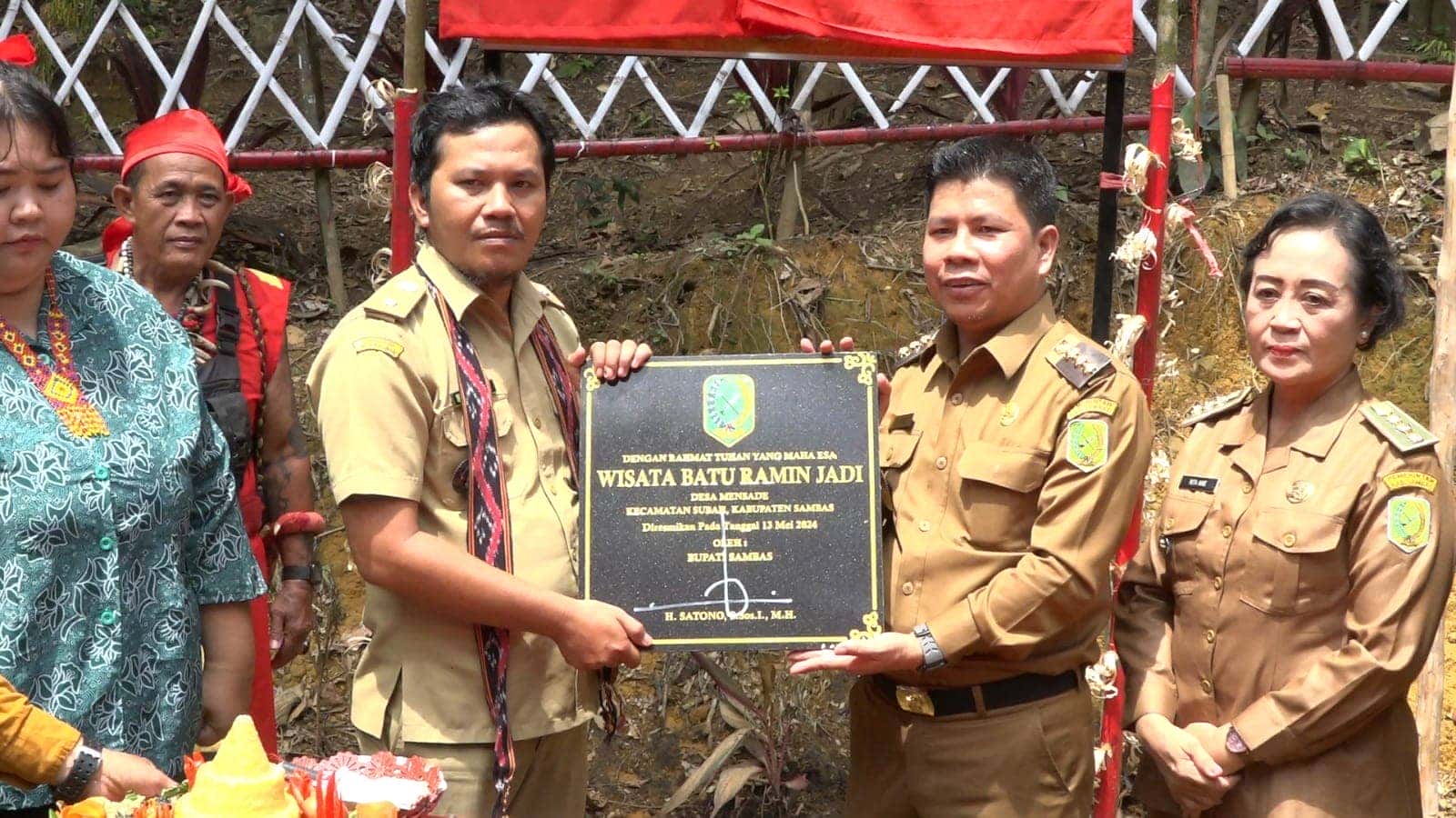 BUPATI SATONO : BATU RAMIN JADI MENSADE MERUPAKAN ASET YANG PERLU DAN PATUT DILESTARIKAN PEMERINTAH