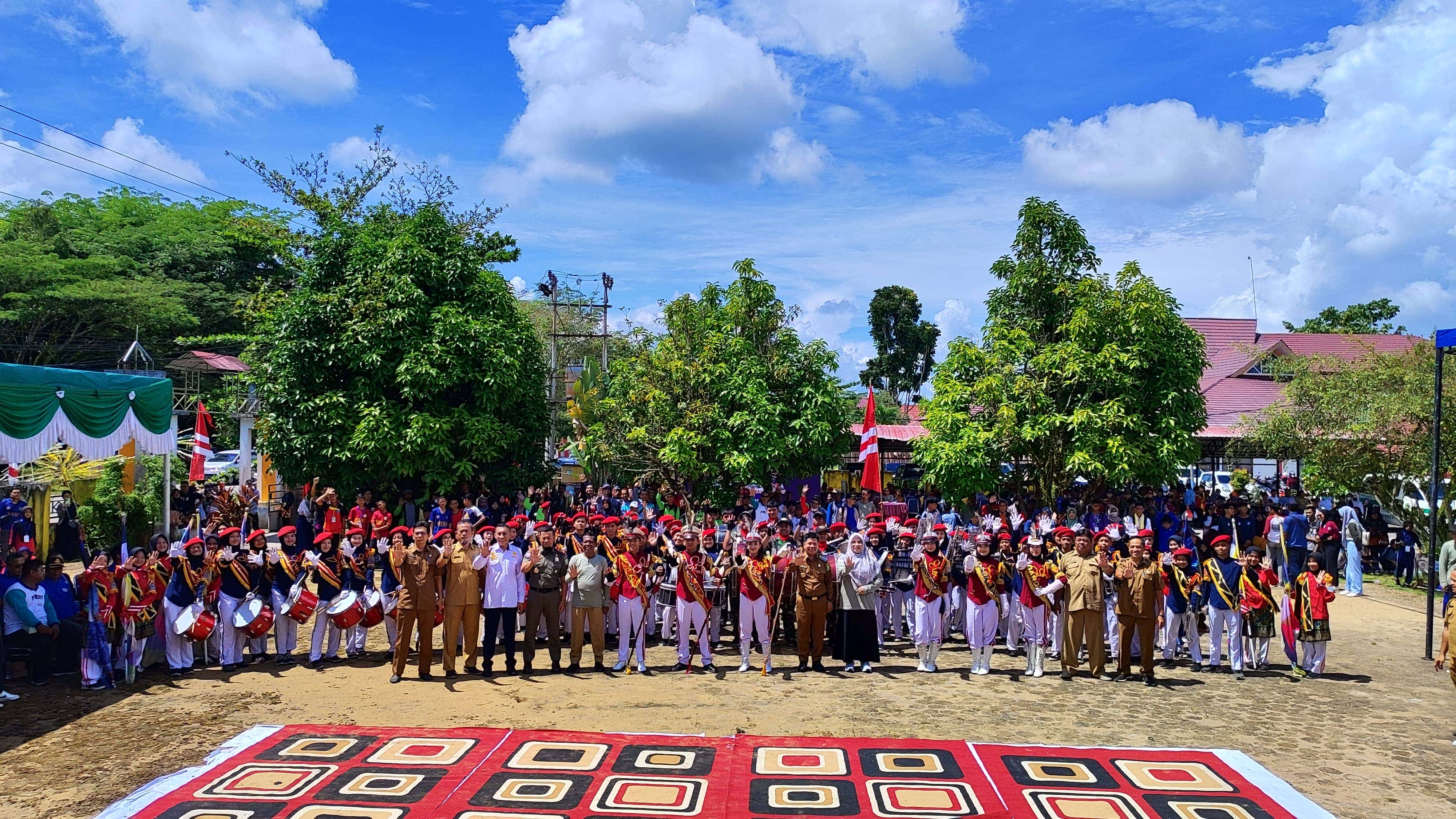 BUKA PELAKSANAAN O2SN BUPATI SATONO BERI SEMANGAT ANAK ANAK BERPRESTASI DI TINGKAT PROVINSI