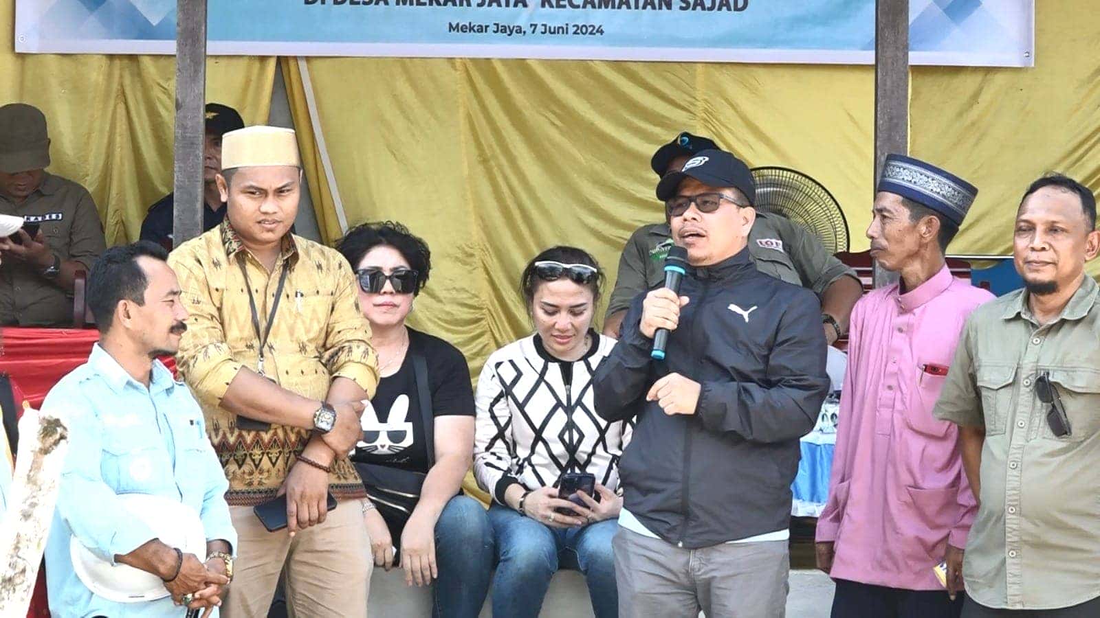 RESMIKAN JEMBATAN BERKEMAJUAN 53 MEKAR JAYA, SATONO: BUKTI HADIRNYA KEBERSAMAAN DIANTARA SESAMA