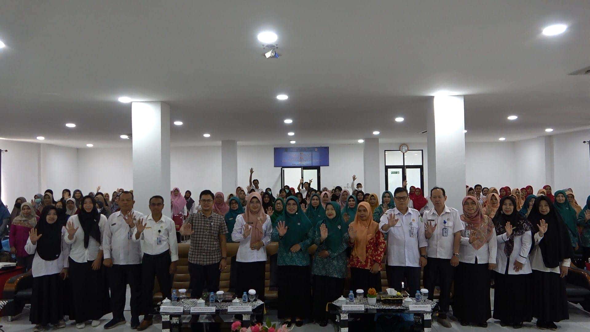 Ketua TP PKK Sambas Puji Kegiatan Seminar Kesehatan Oleh RSUD Sambas